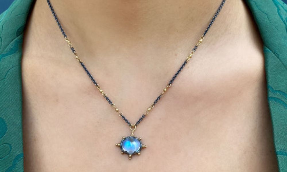Luxury Jewelry Push Present Ideas for New Moms