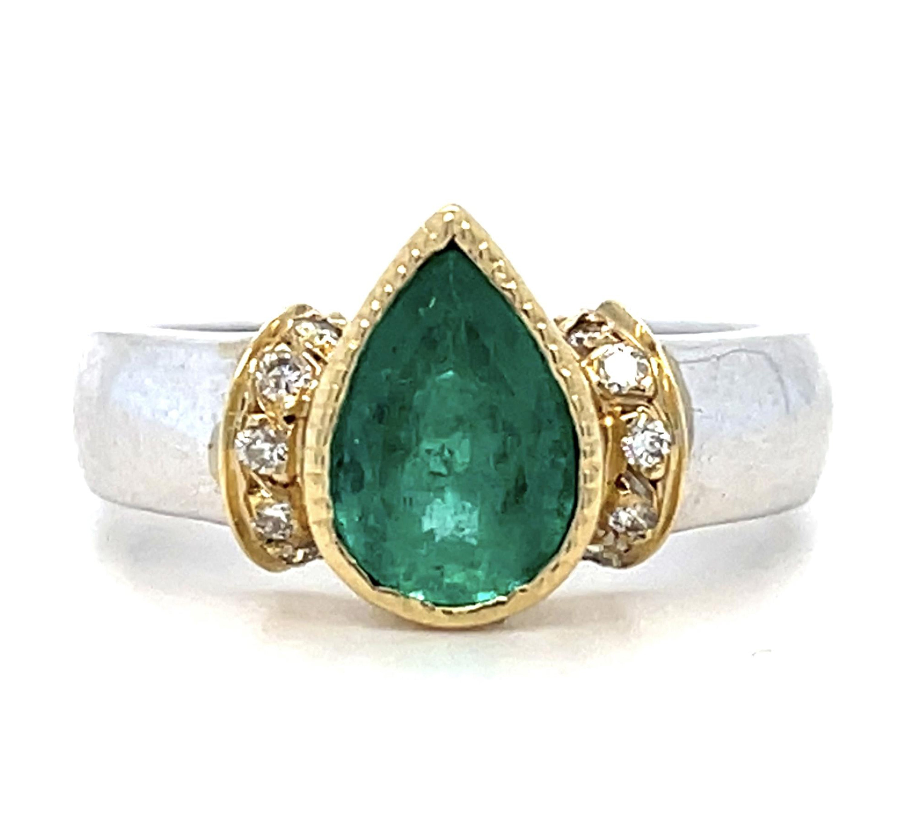 Pear-shape Emerald Diamond Two-Tone Ring Ring Roseark Vintage