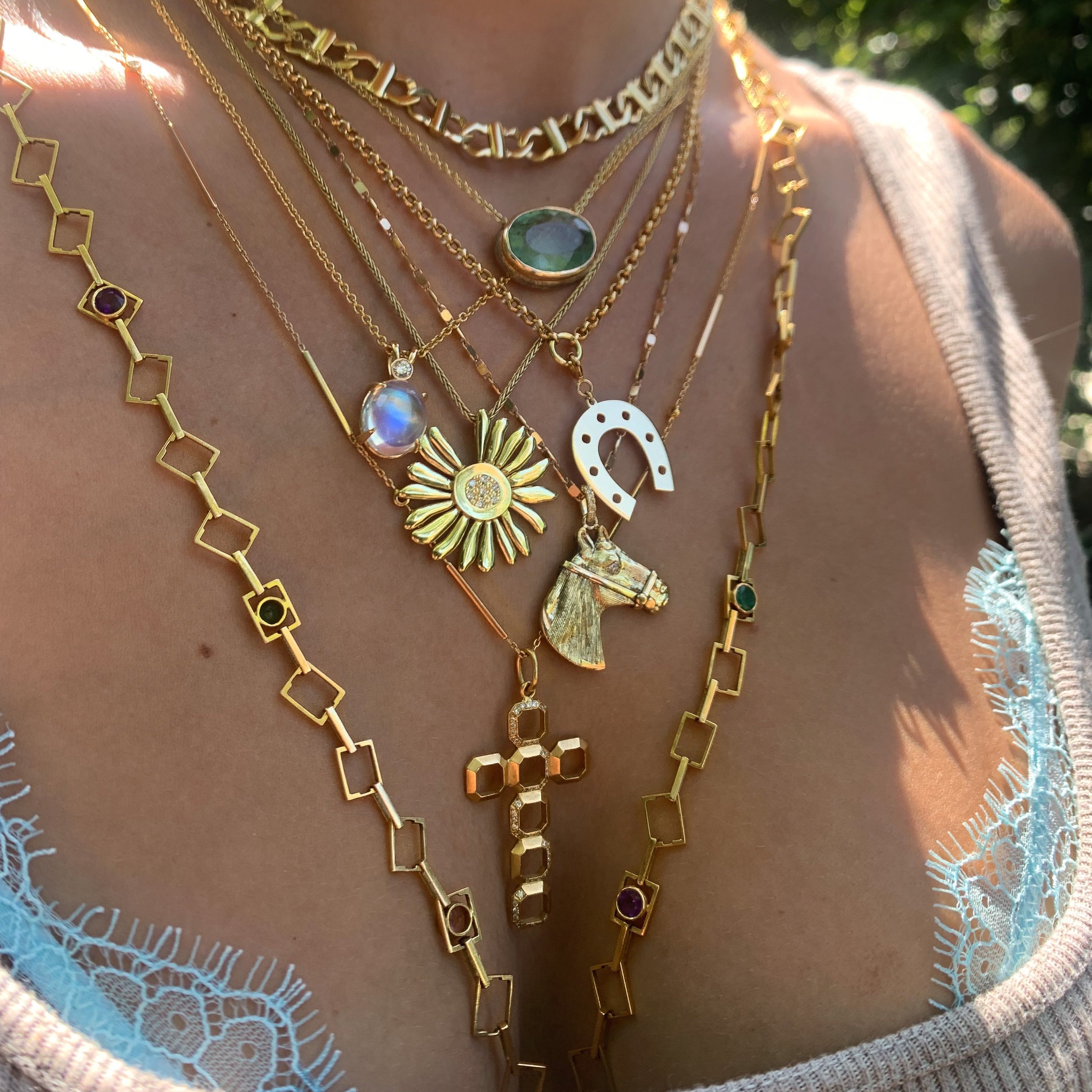 Play with My Horseshoe Charm Leia K