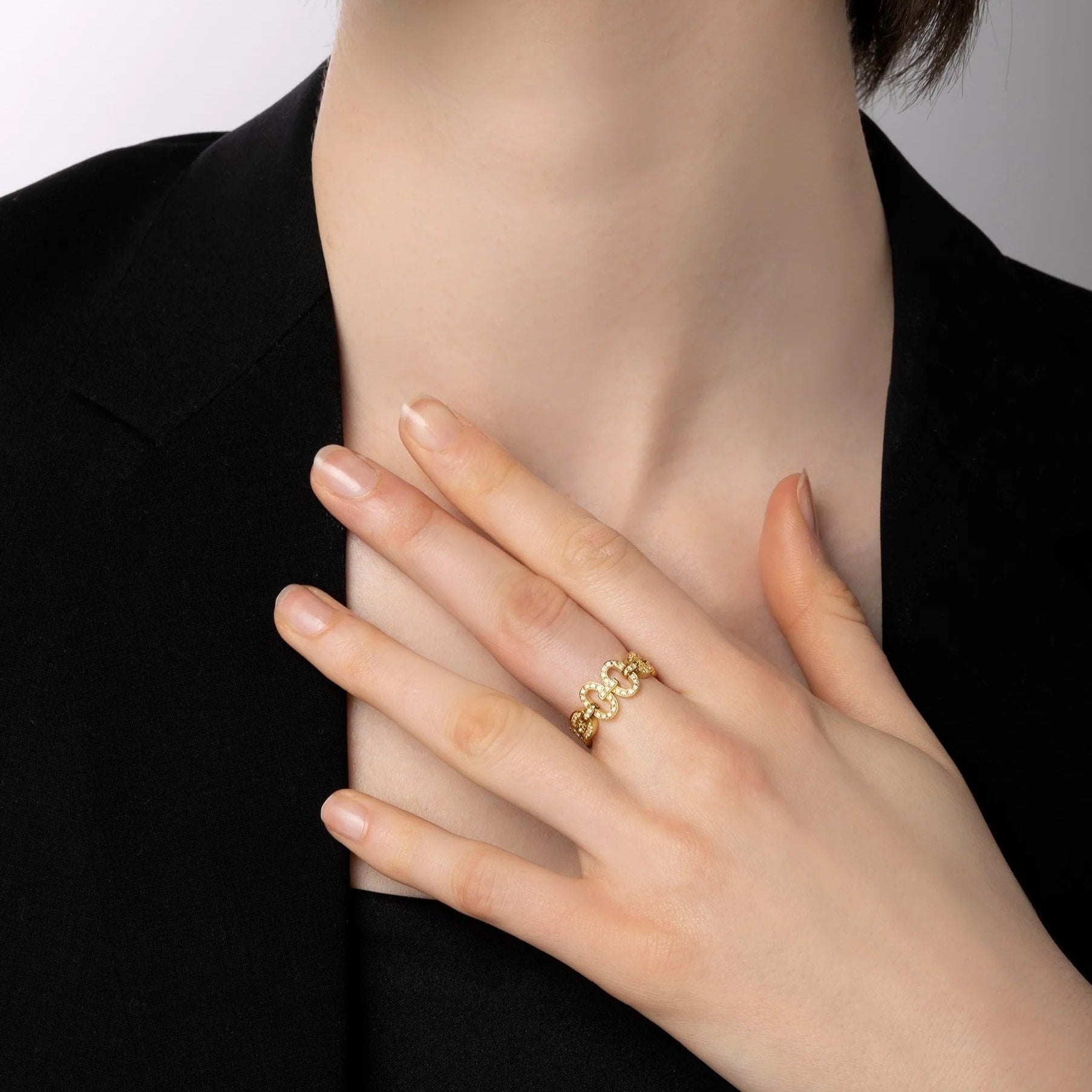 Links Iconic Chain Ring with Diamonds Ring KIMITAKE