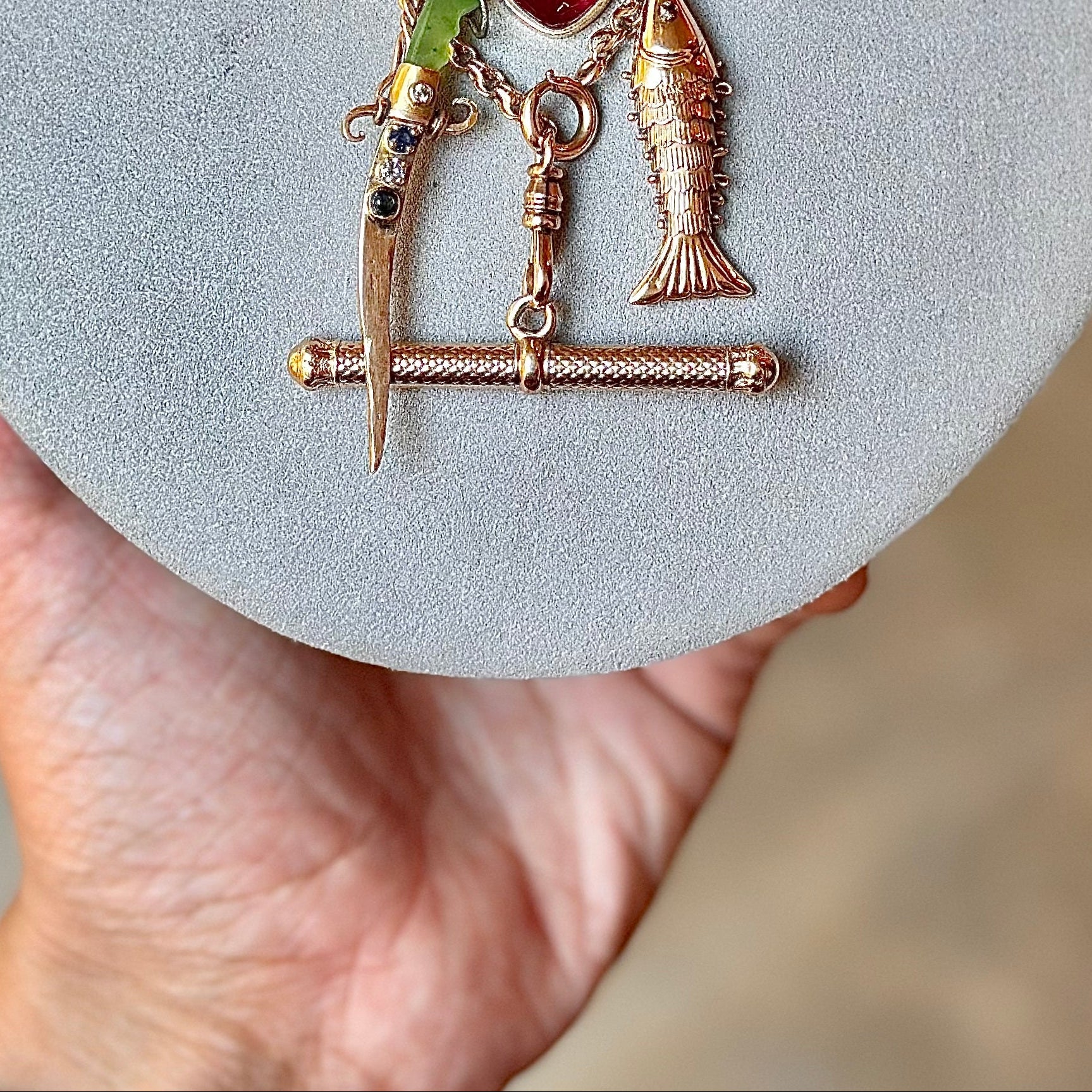 Vintage Textured Toggle Charm Roseark Vintage