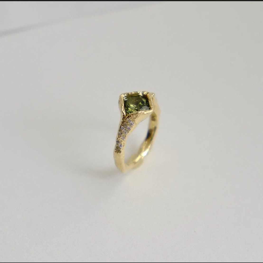 MUSE with Green Tourmaline & Diamond Ring Cocktail Ring Mari Beltran