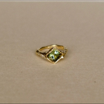 MUSE with Green Tourmaline & Diamond Ring Cocktail Ring Mari Beltran
