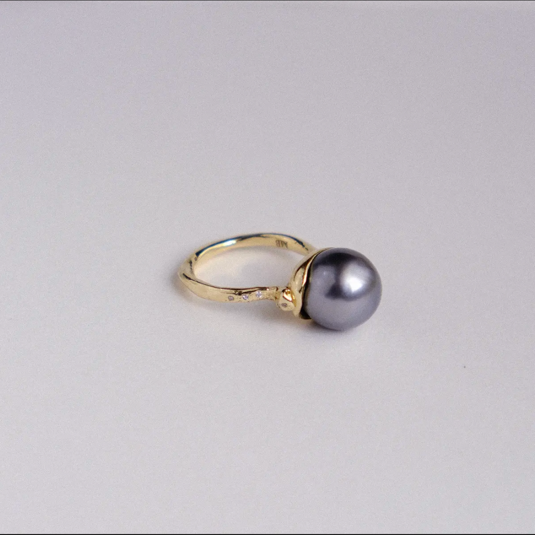 MUSE with Grey Tahitian Pearl & Diamond Ring Cocktail Ring Mari Beltran