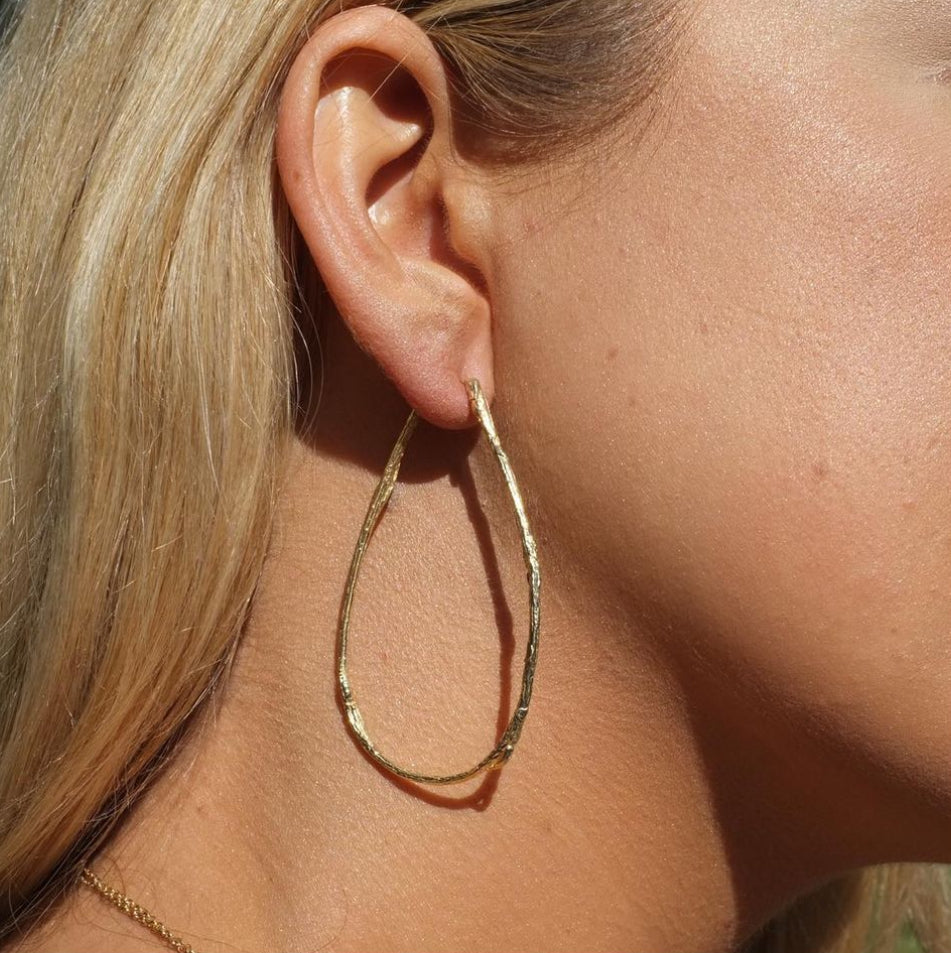 Teardrop Willow Hoops, Pair Hoop Earrings Elisabeth Bell Jewelry