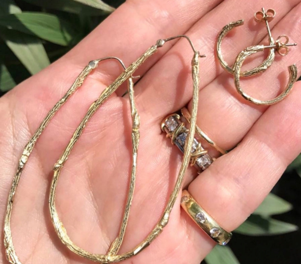 Small Willow Hoops Hoop Earrings Elisabeth Bell Jewelry