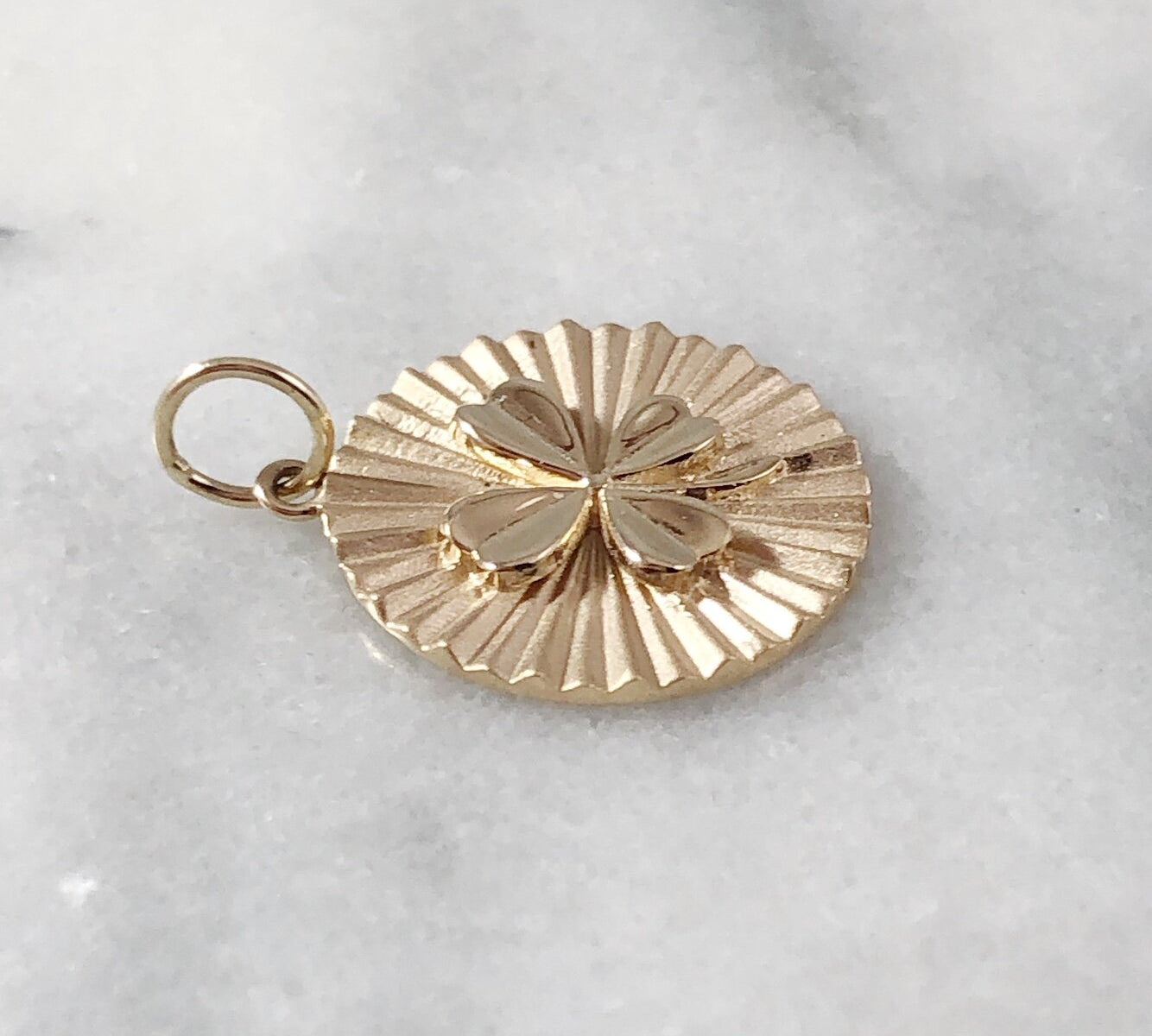 Good Luck Clover Beam Charm Charm Maura Green   