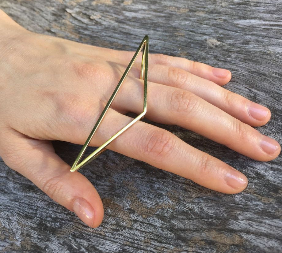 Knuckle Ring Ring Perez Bitan   